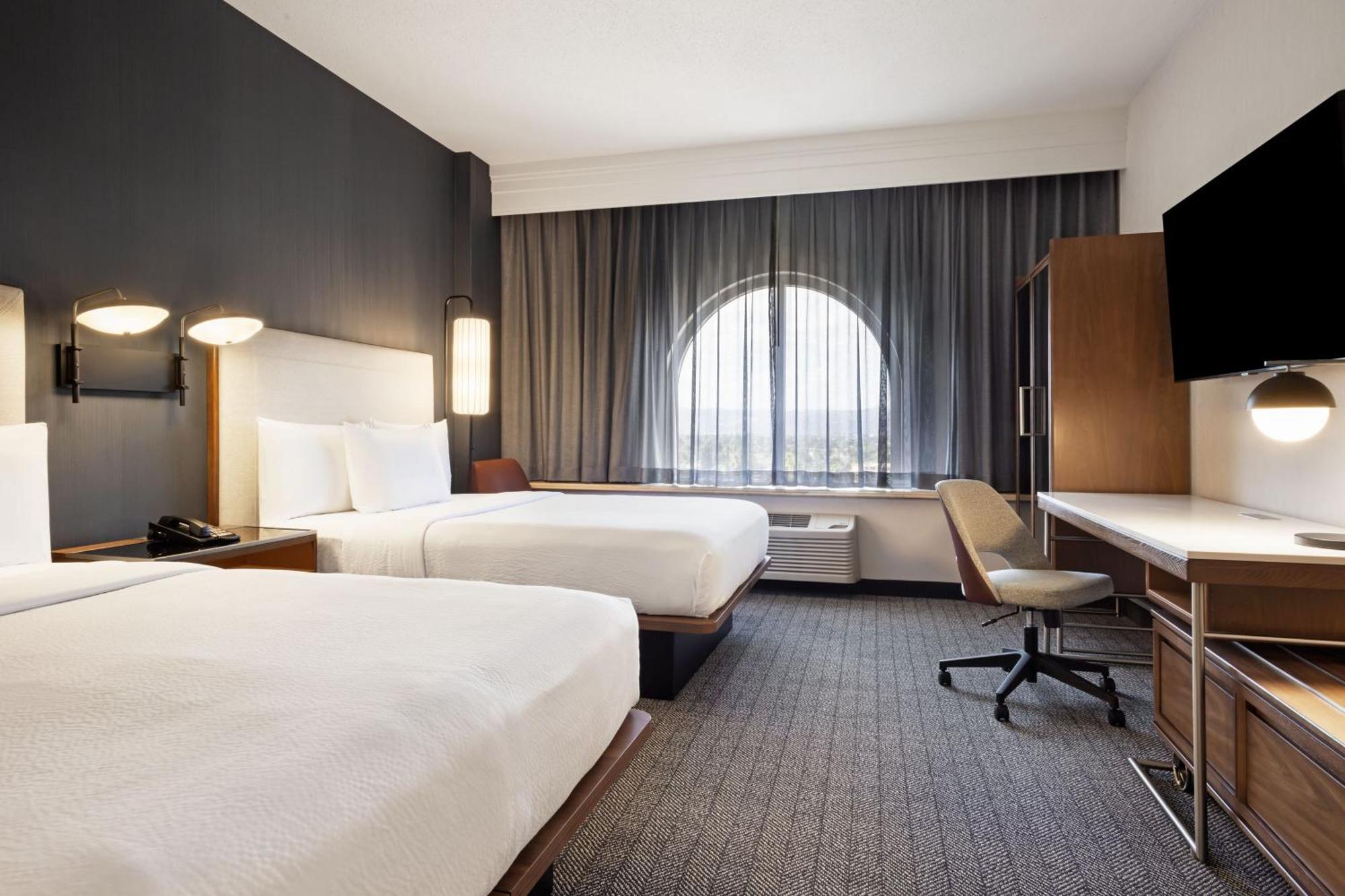Courtyard By Marriott Baldwin Park Hotel Exterior foto