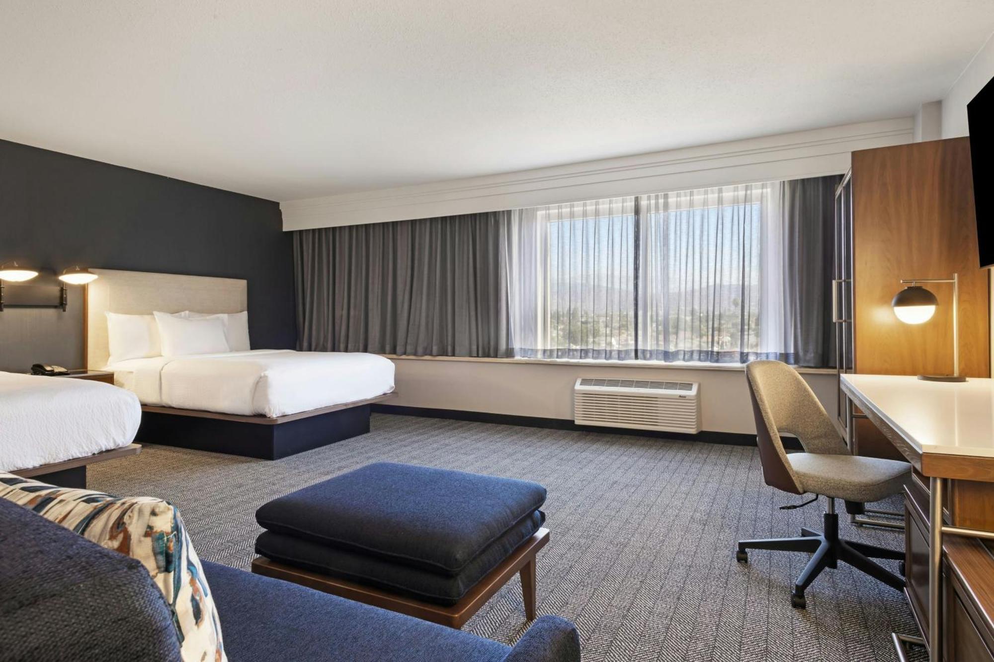 Courtyard By Marriott Baldwin Park Hotel Exterior foto